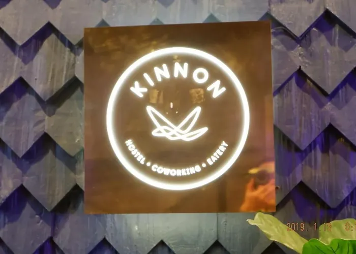 キンノン デラックス コワーキング カフェ ホステル バンコク都